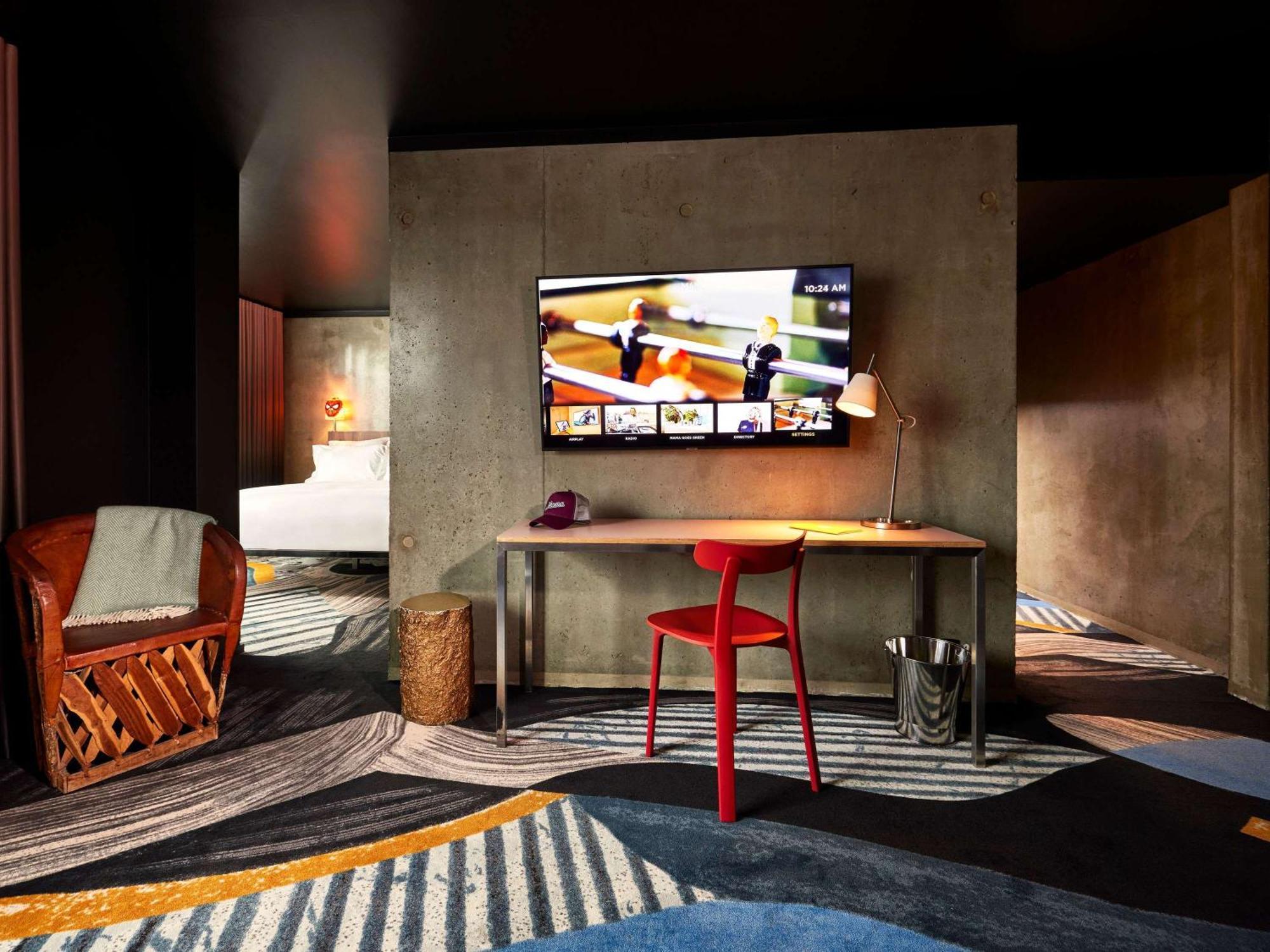 Mama Shelter Paris East Hotel Екстериор снимка