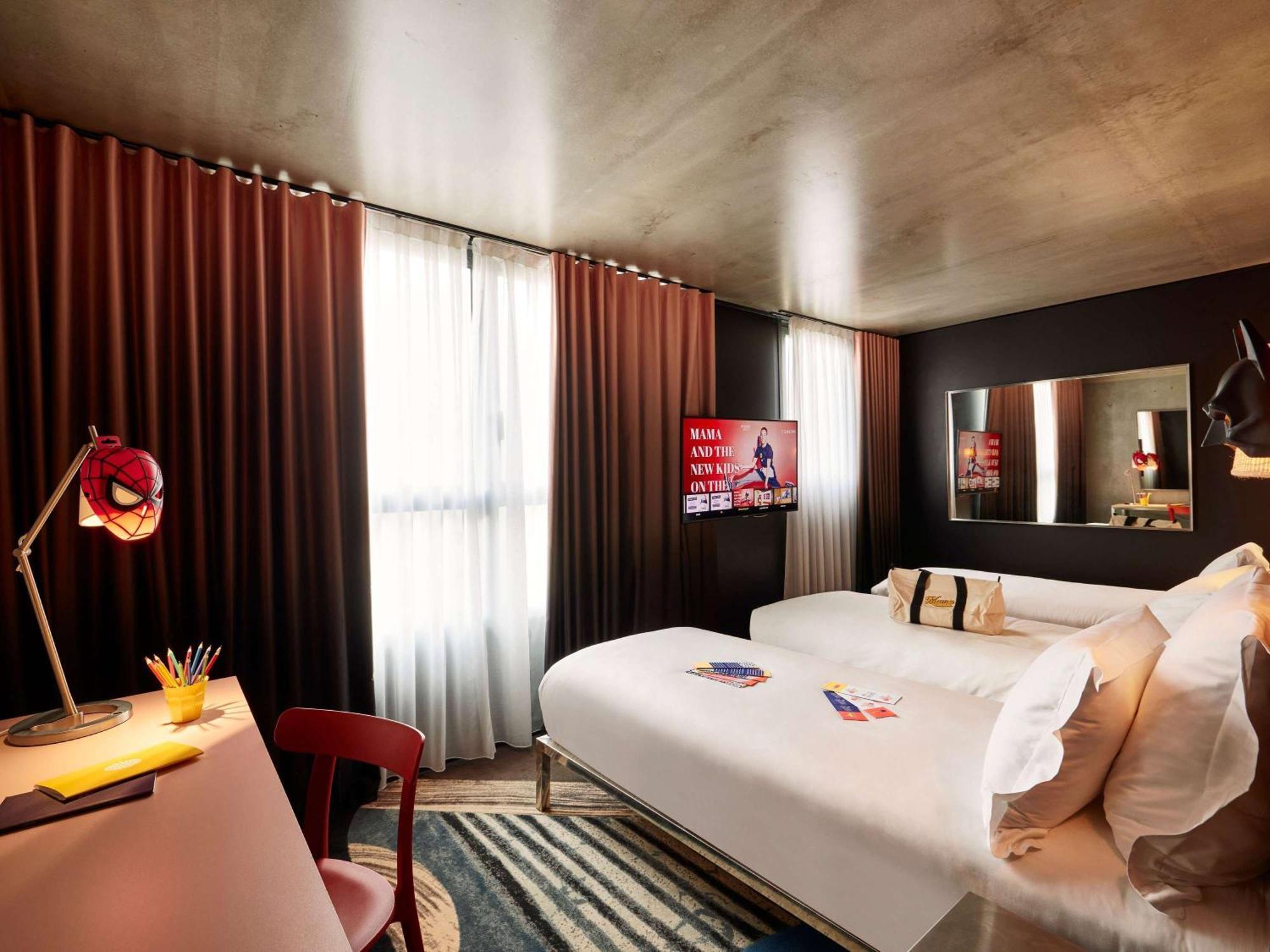 Mama Shelter Paris East Hotel Екстериор снимка