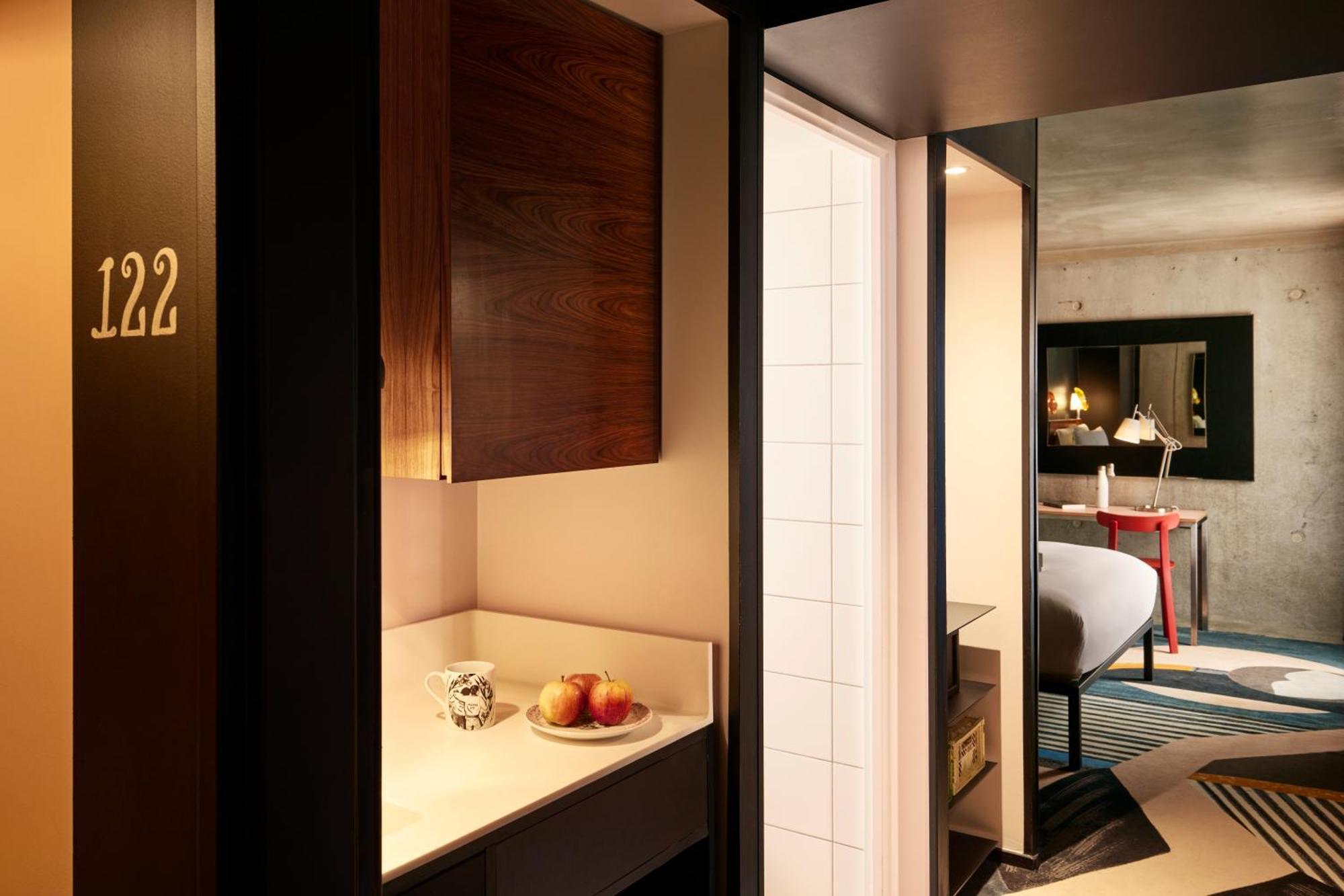 Mama Shelter Paris East Hotel Екстериор снимка