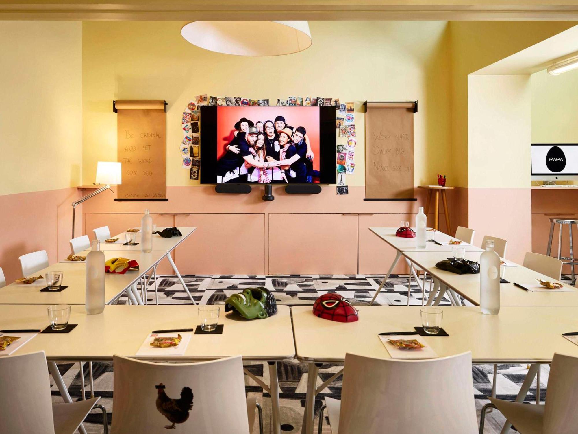 Mama Shelter Paris East Hotel Екстериор снимка